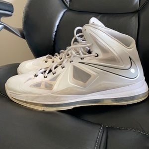 Size 15 Lebron Diamond Collection Shoes